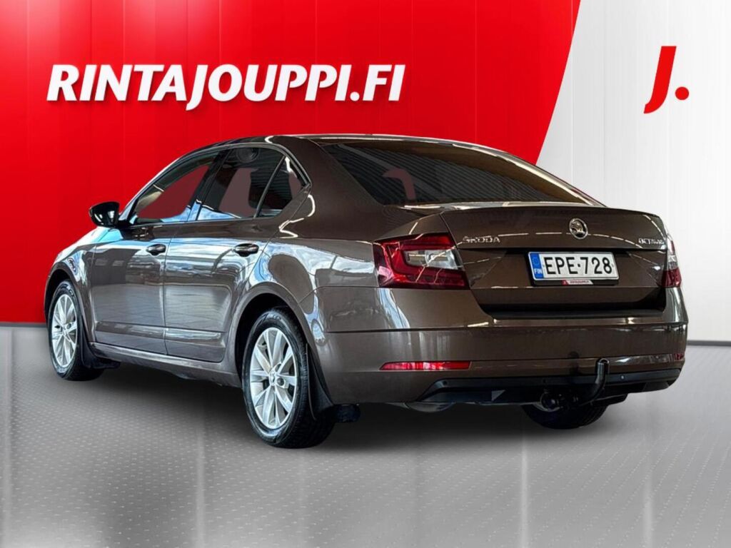 Skoda Octavia 2018 Ruskea (beige)