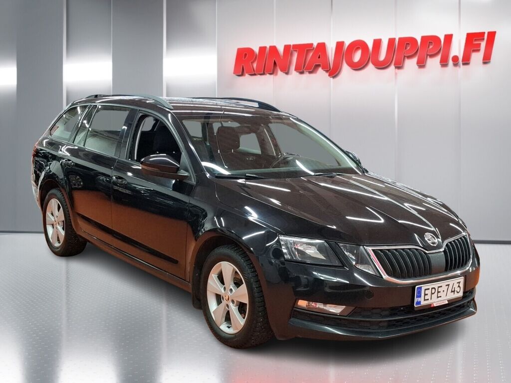 Skoda Octavia 2018 Musta