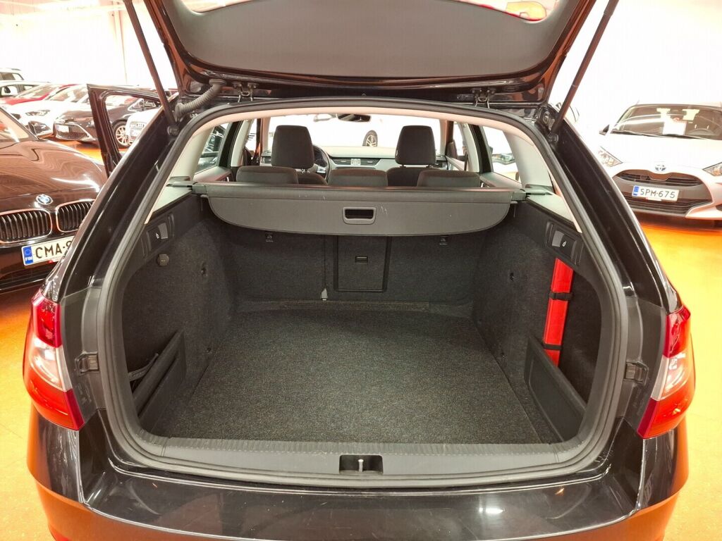 Skoda Octavia 2018 Musta