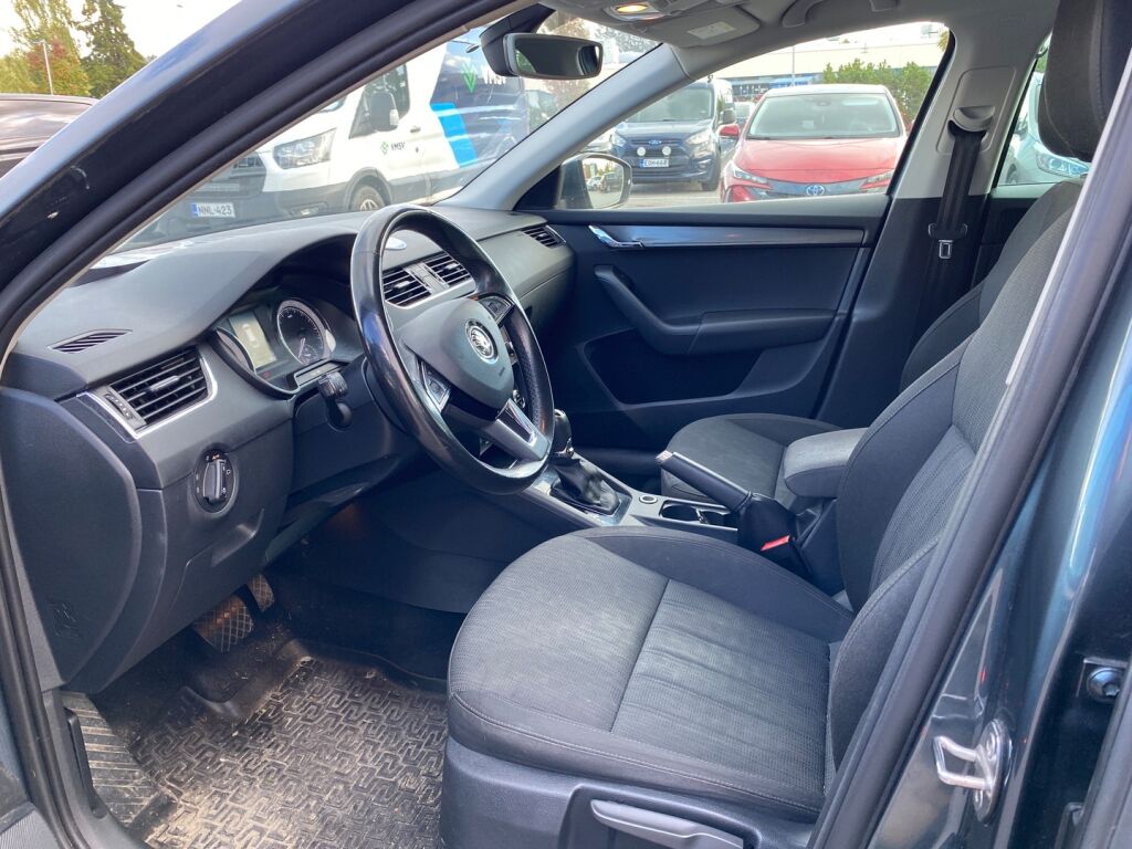 Skoda Octavia 2018, kuva 6/11