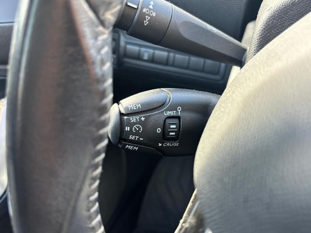 Peugeot 308 2018 Valkoinen