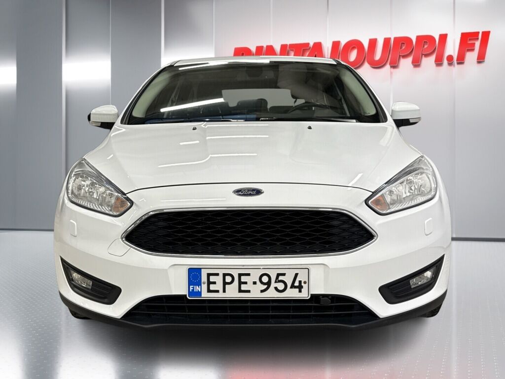 Ford Focus 2018 Valkoinen
