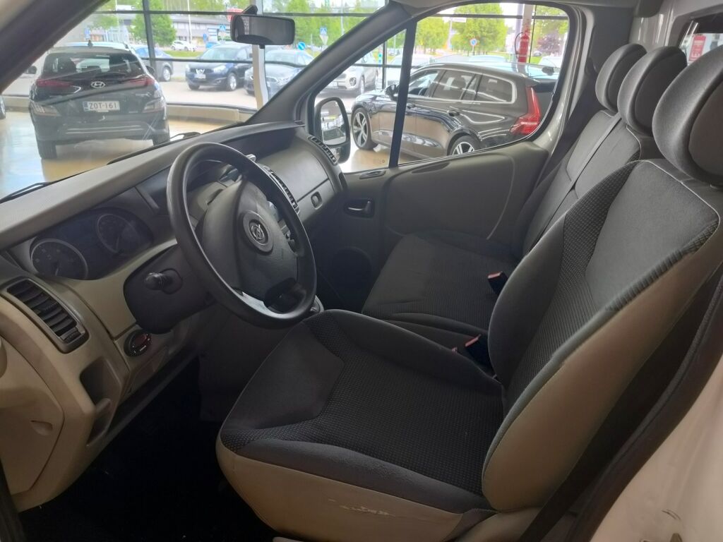 Opel Vivaro 2008 Valkoinen