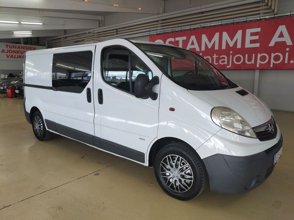 Opel Vivaro 2008 Valkoinen