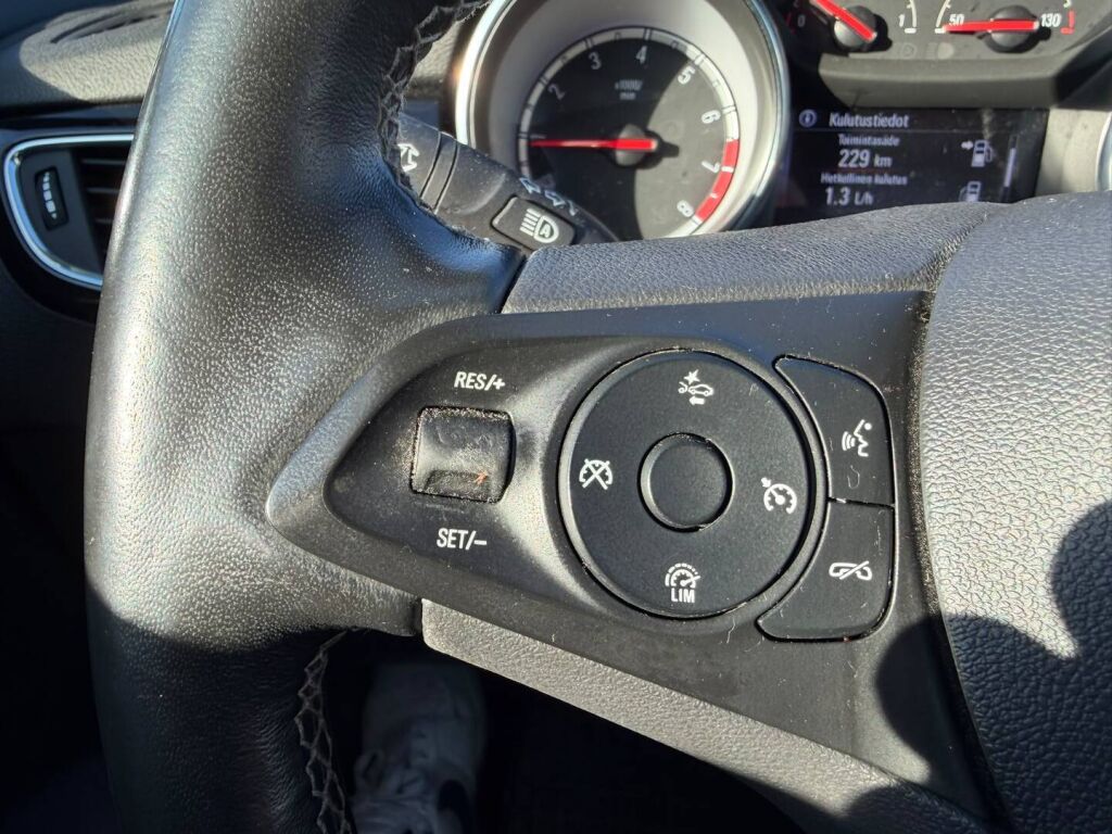 Opel Astra 2018 Musta