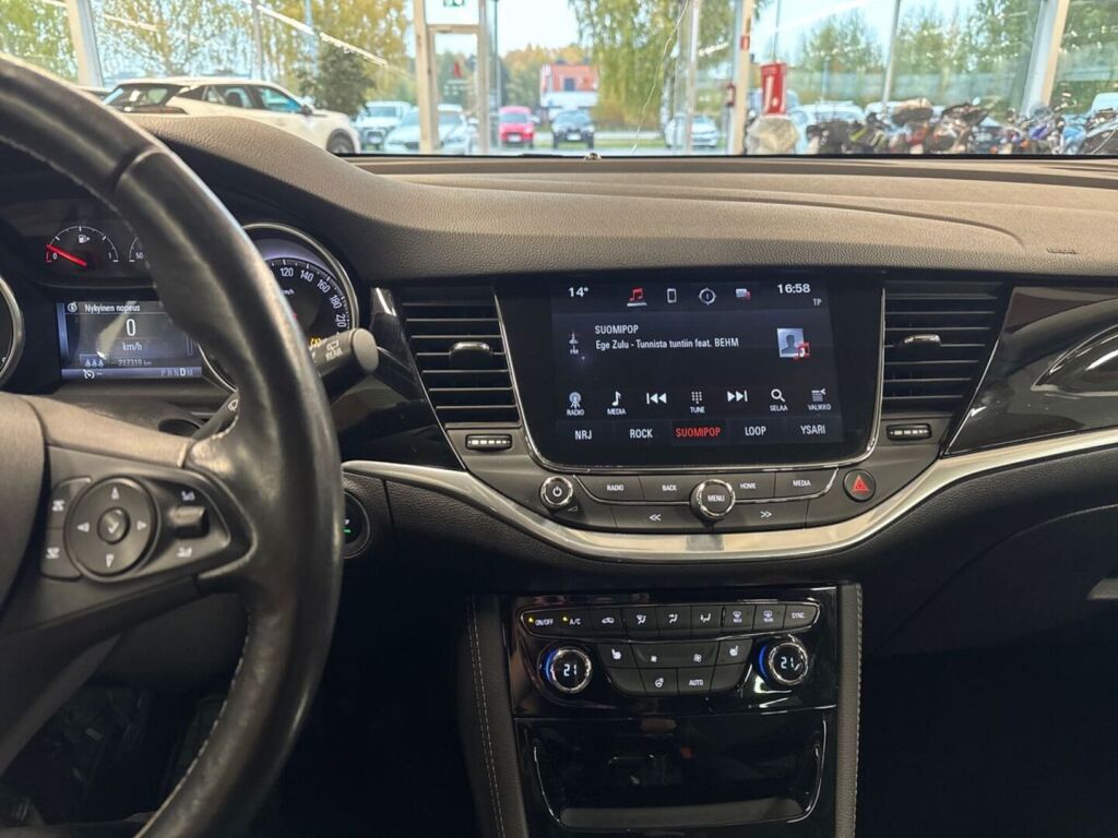 Opel Astra 2018 Musta