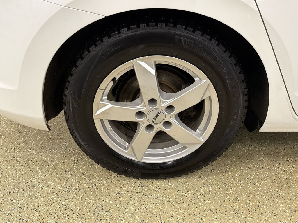 Volkswagen Touran 2018 Valkoinen