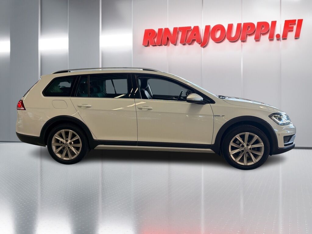 Volkswagen Golf 2018 Valkoinen