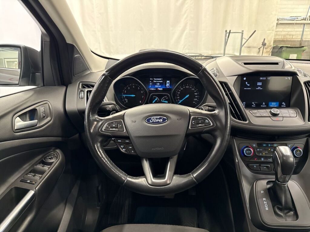 Ford Kuga 2018 Harmaa