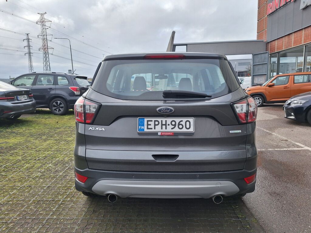 Ford Kuga 2018 Harmaa