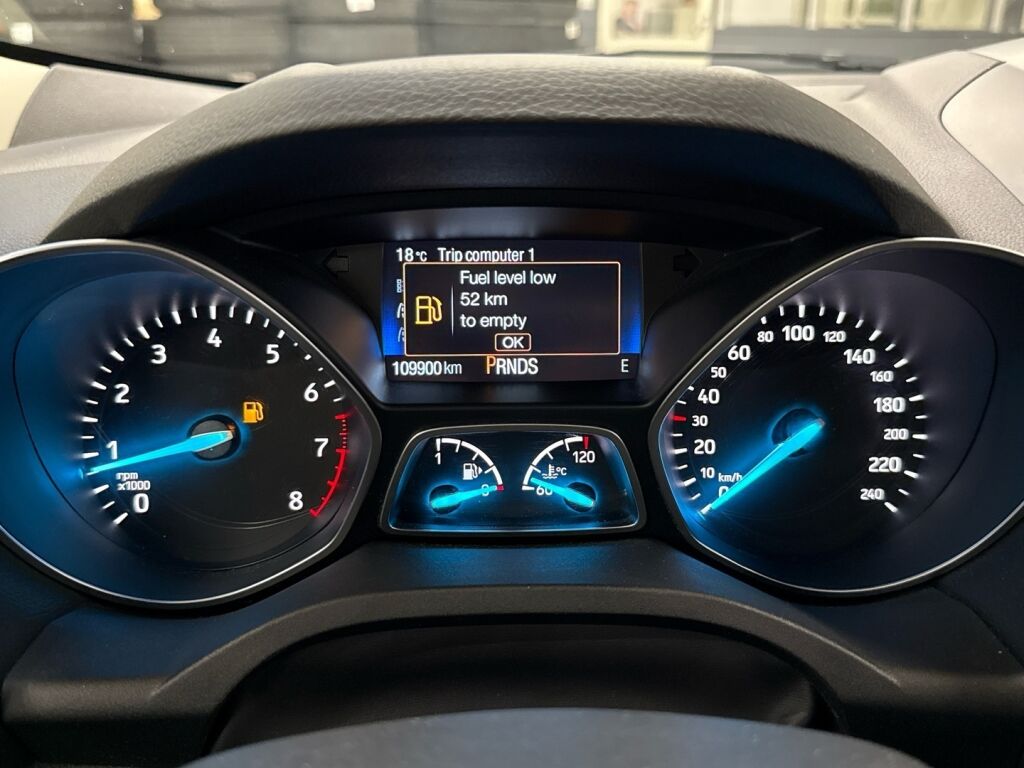Ford Kuga 2018 Harmaa