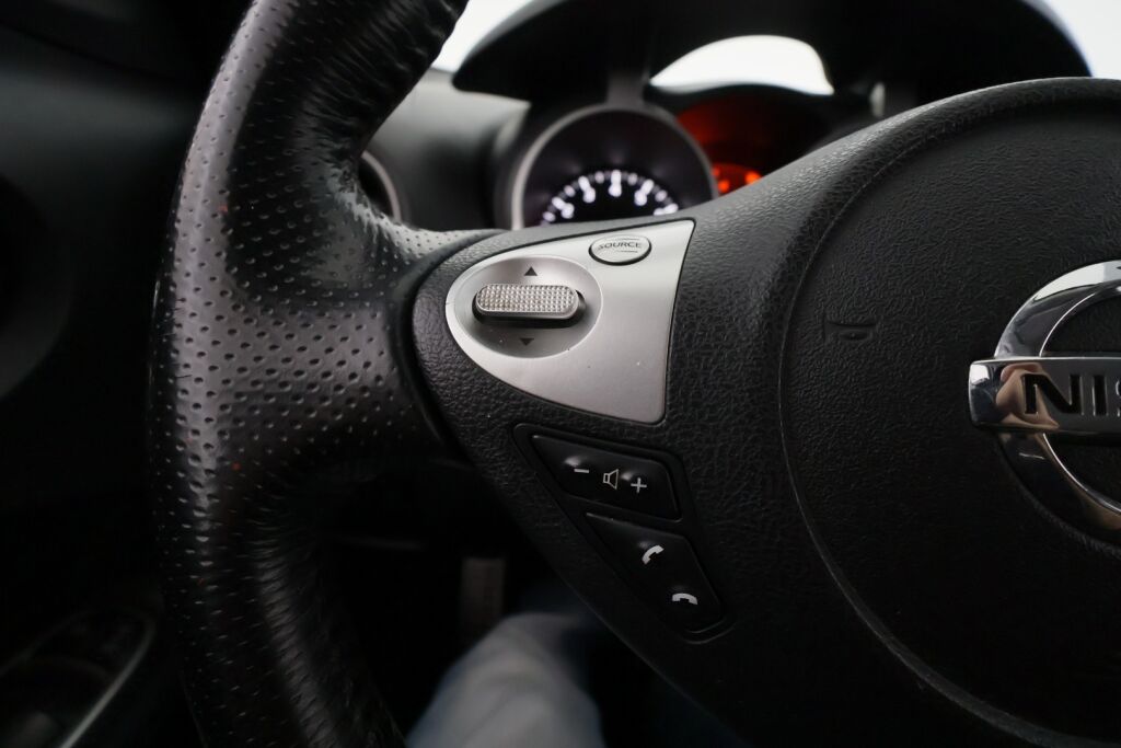 Nissan Juke 2011 Valkoinen