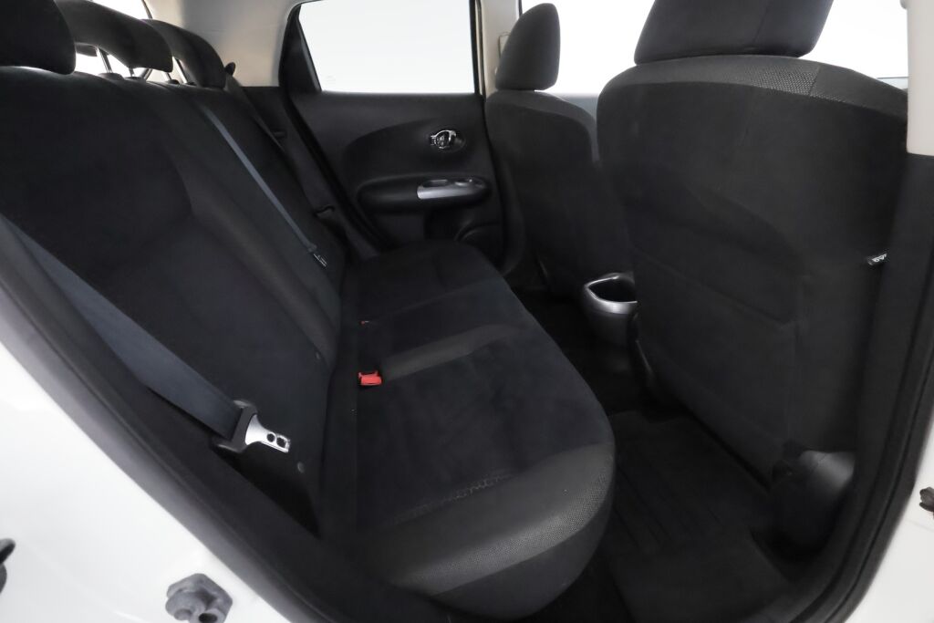 Nissan Juke 2011 Valkoinen