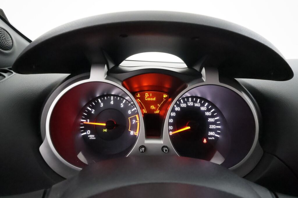 Nissan Juke 2011 Valkoinen