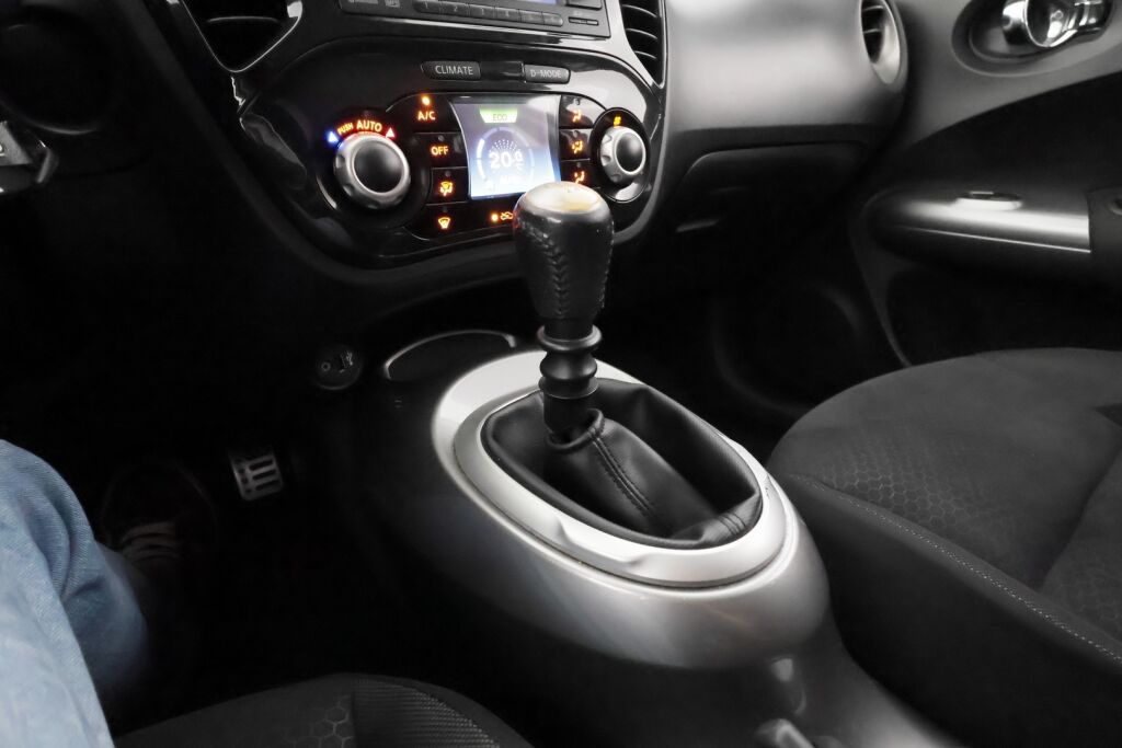 Nissan Juke 2011 Valkoinen