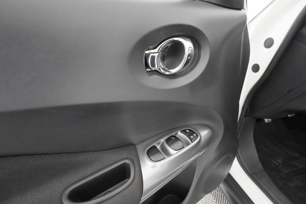 Nissan Juke 2011 Valkoinen