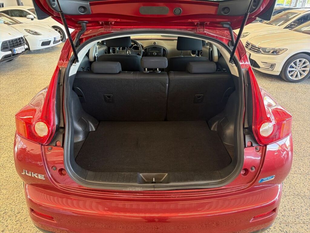 Nissan Juke 2011 Punainen