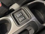 Nissan Juke 2011 Punainen