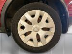 Nissan Juke 2011 Punainen