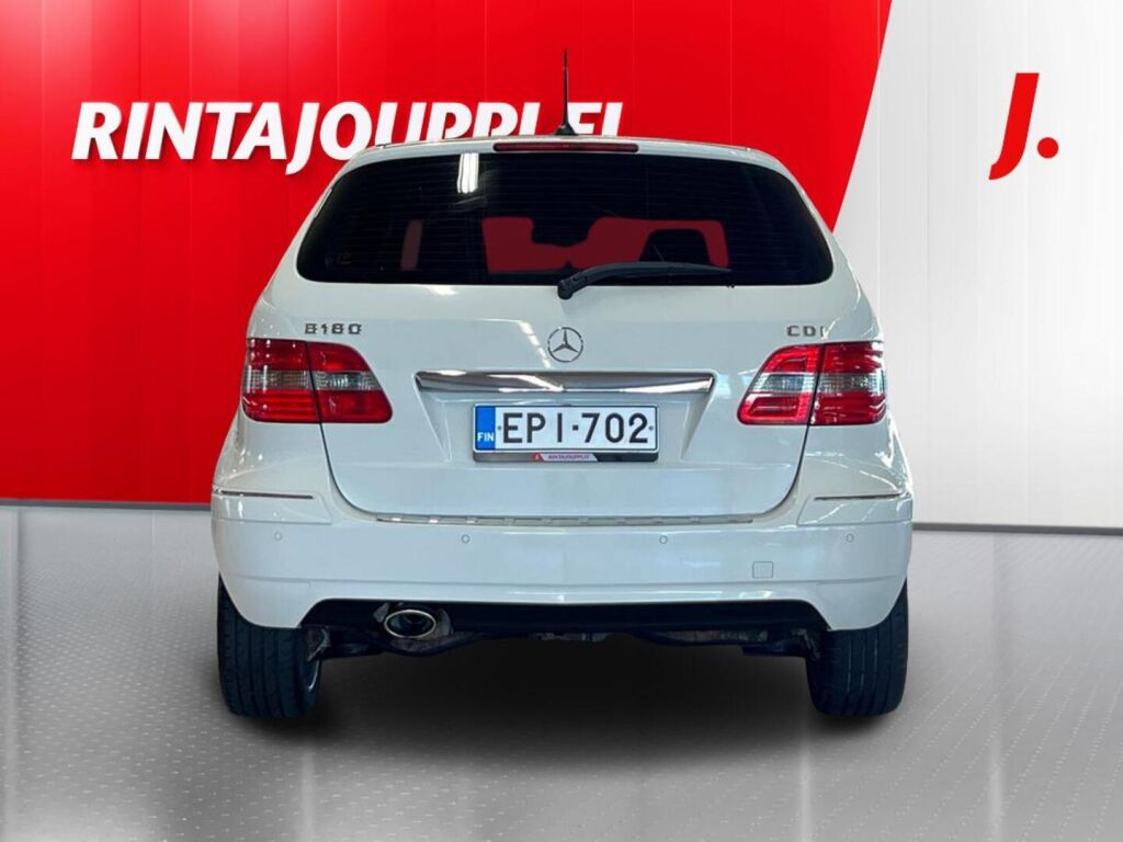 Mercedes-Benz B 2011 Valkoinen