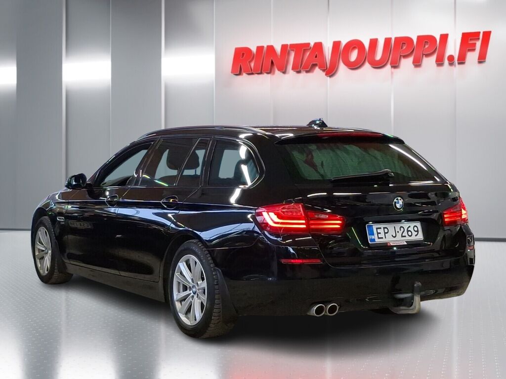 BMW 520 2014 Musta