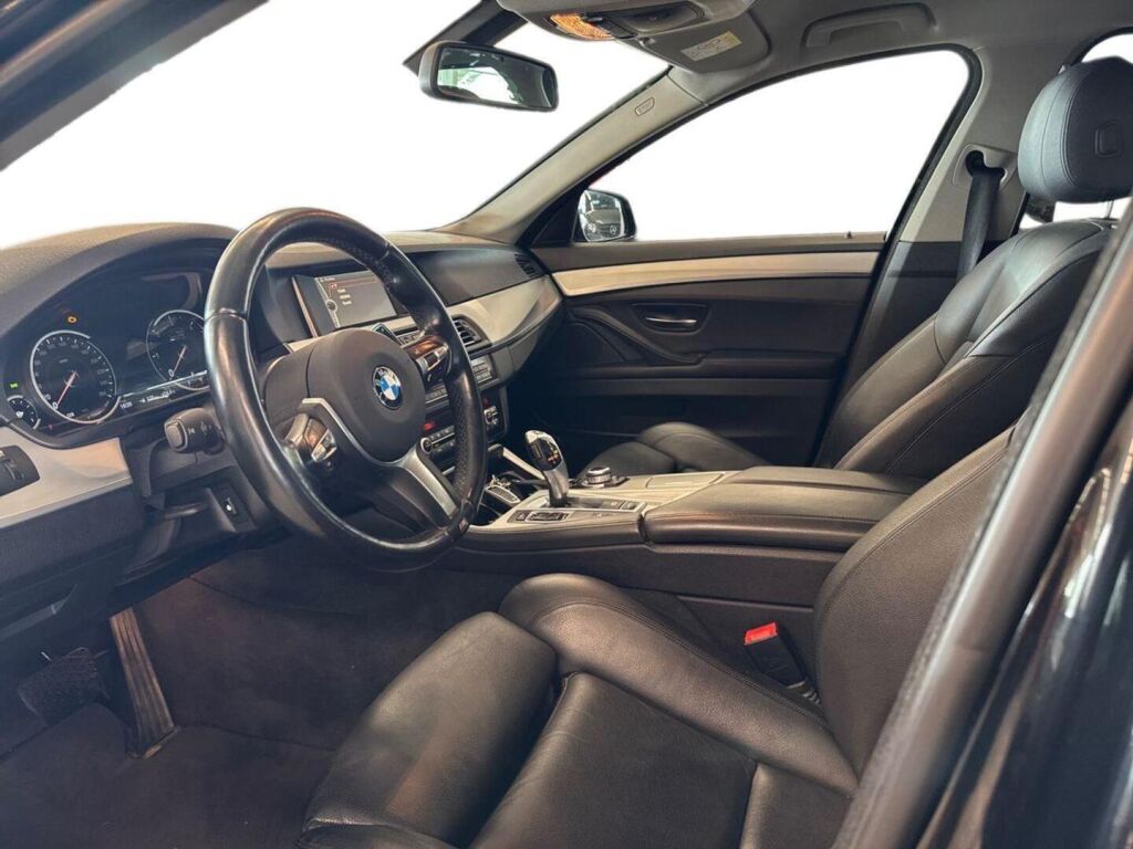 BMW 520 2014 Musta