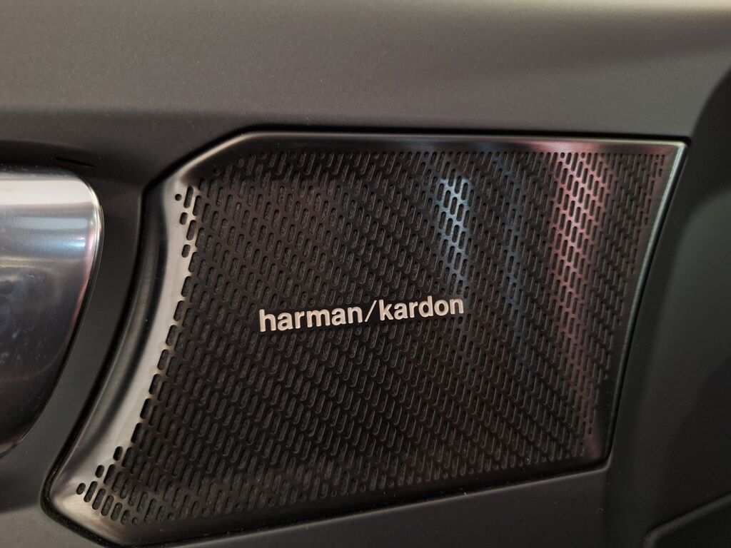 Volvo XC40 2018 Punainen