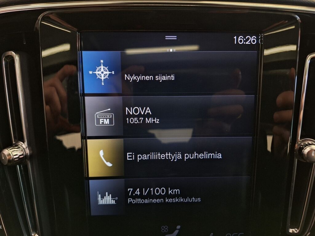 Volvo XC40 2018 Punainen