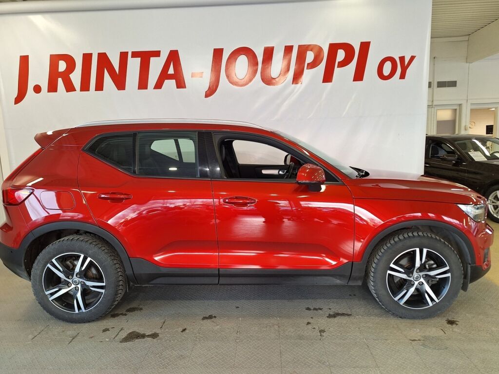 Volvo XC40 2018 Punainen