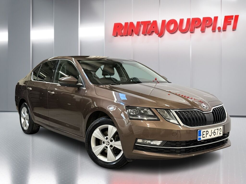 Skoda Octavia 2018 Ruskea (beige)