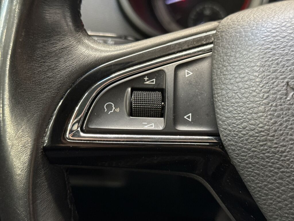 Skoda Octavia 2018 Ruskea (beige)