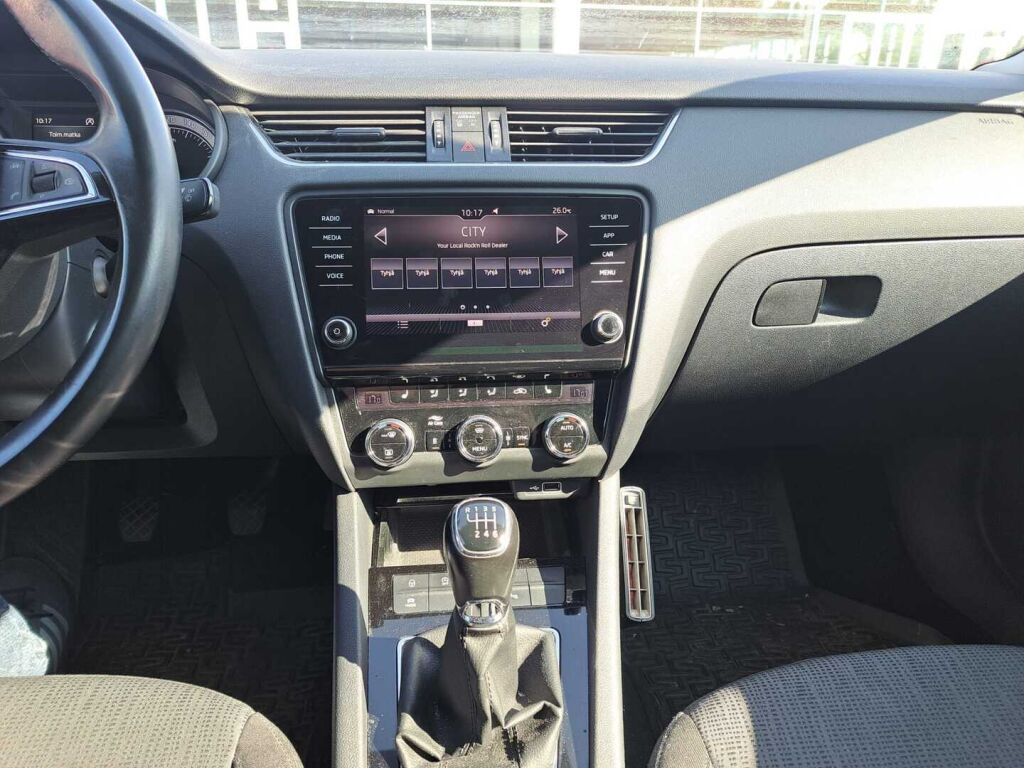 Skoda Octavia 2018 Musta