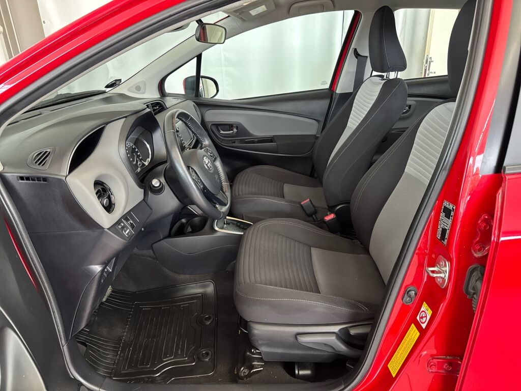 Toyota Yaris 2018 Punainen