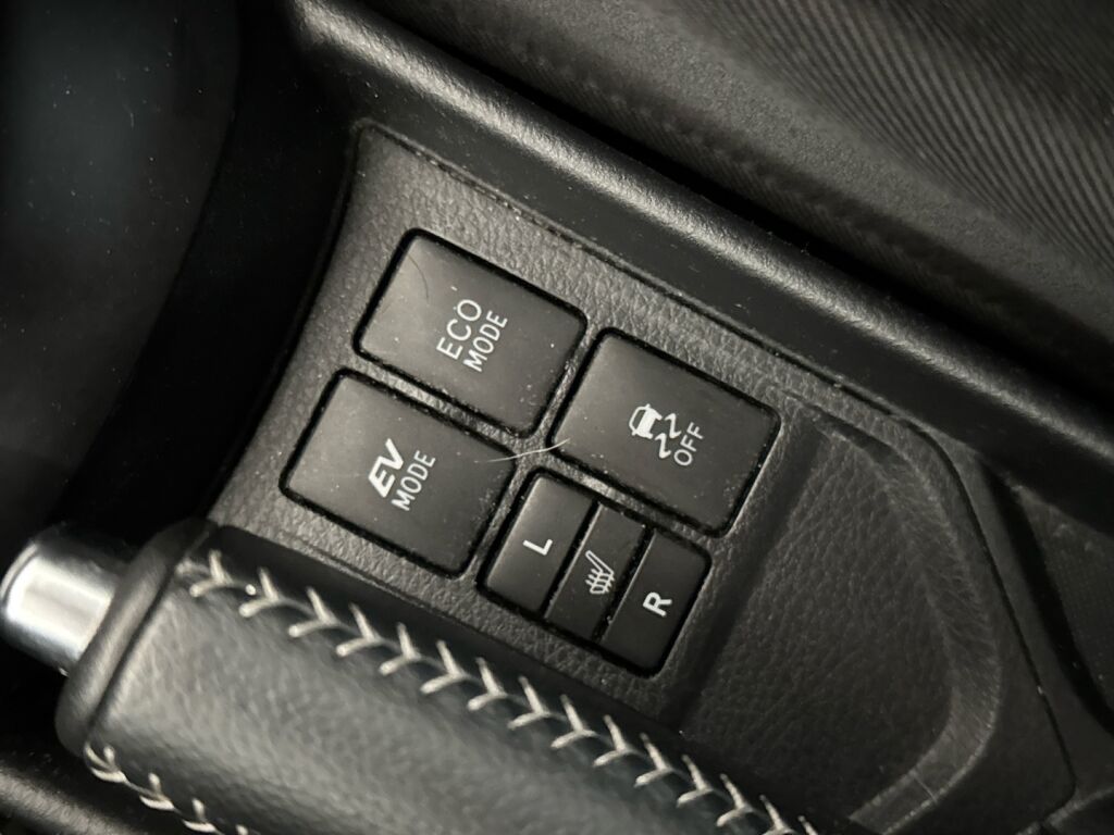 Toyota Yaris 2018 Punainen