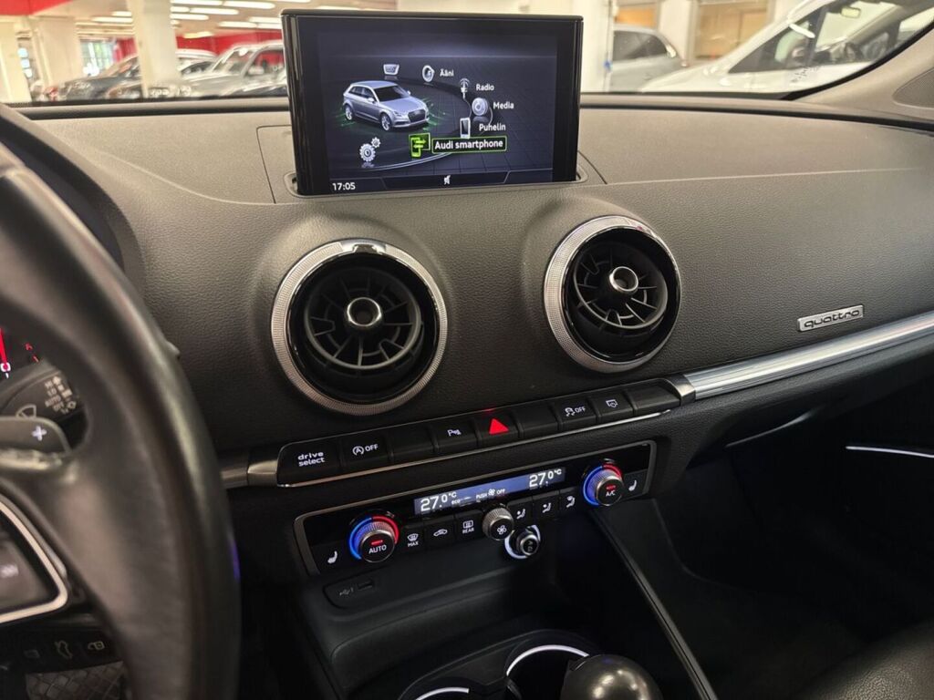 Audi A3 2018 Musta
