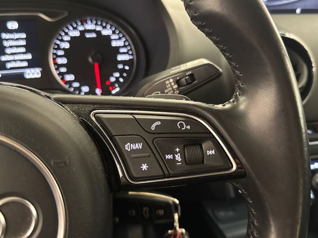 Audi A3 2018 Musta