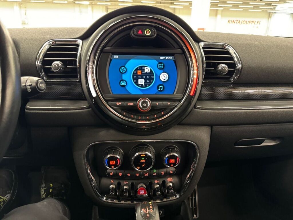 Mini Clubman 2018 Sininen