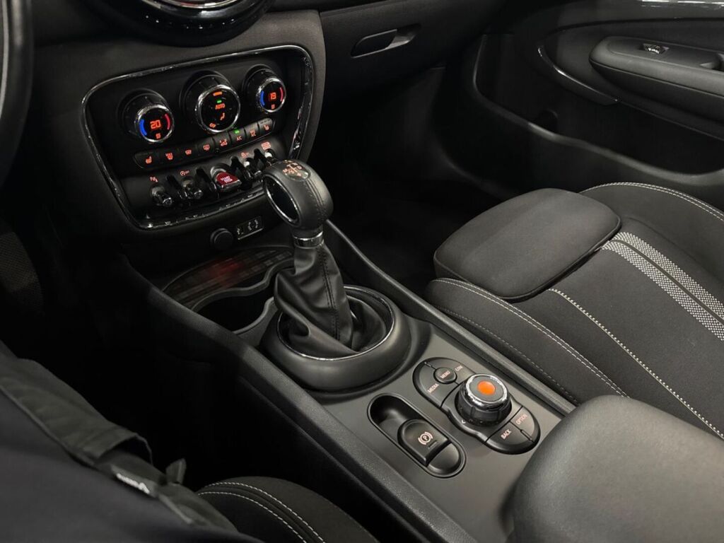 Mini Clubman 2018 Sininen