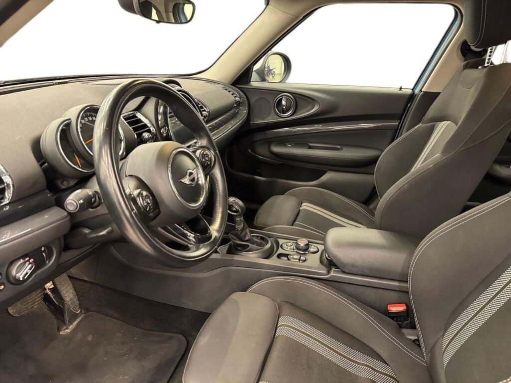 Mini Clubman 2018 Sininen