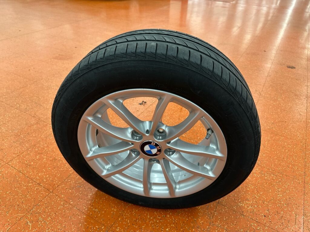 BMW 118 2018 Valkoinen