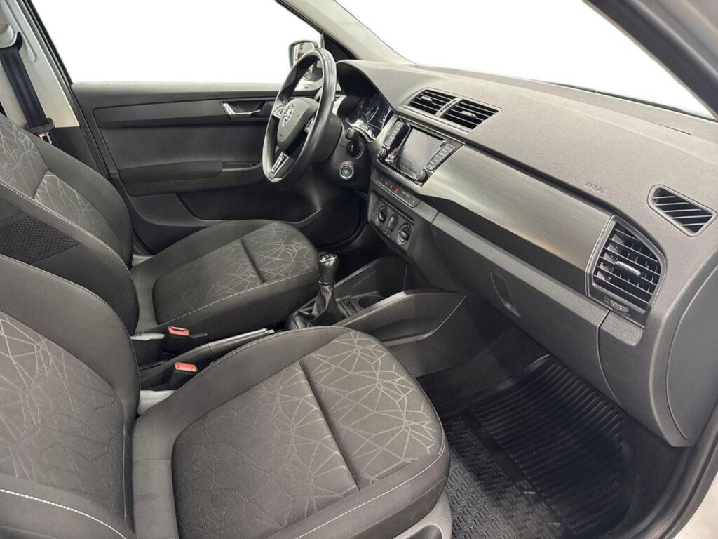 Skoda Fabia 2018 Harmaa