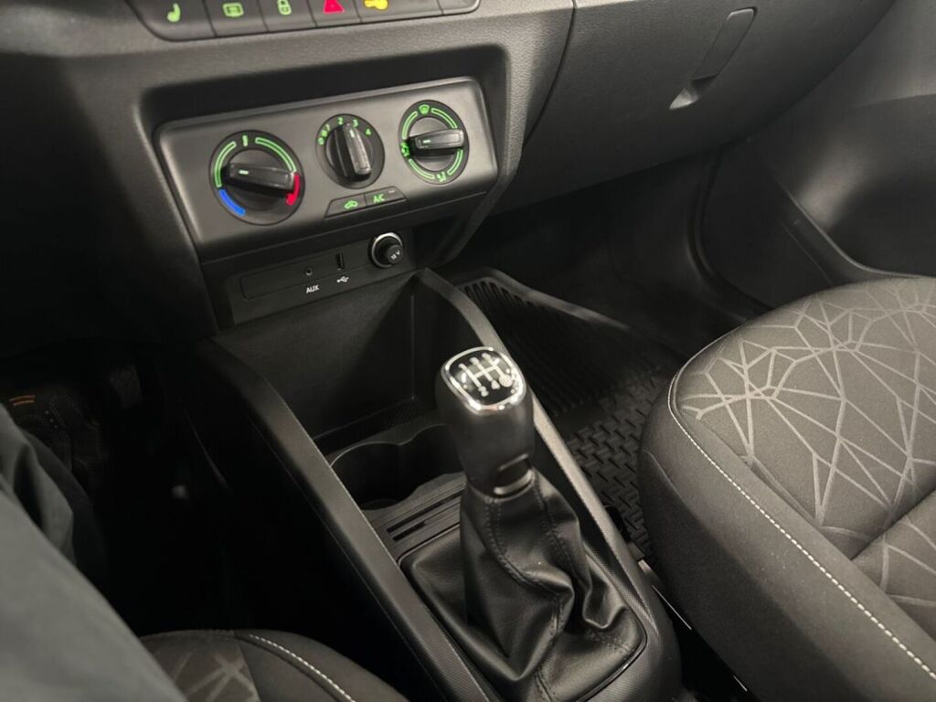 Skoda Fabia 2018 Harmaa