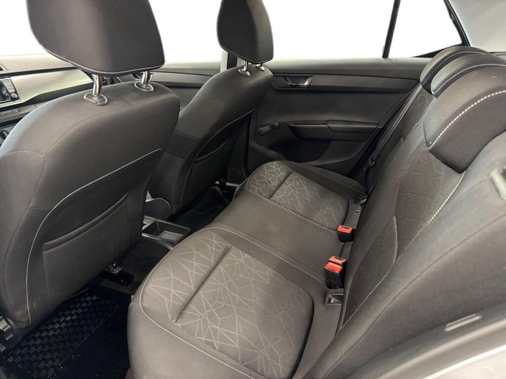 Skoda Fabia 2018 Harmaa
