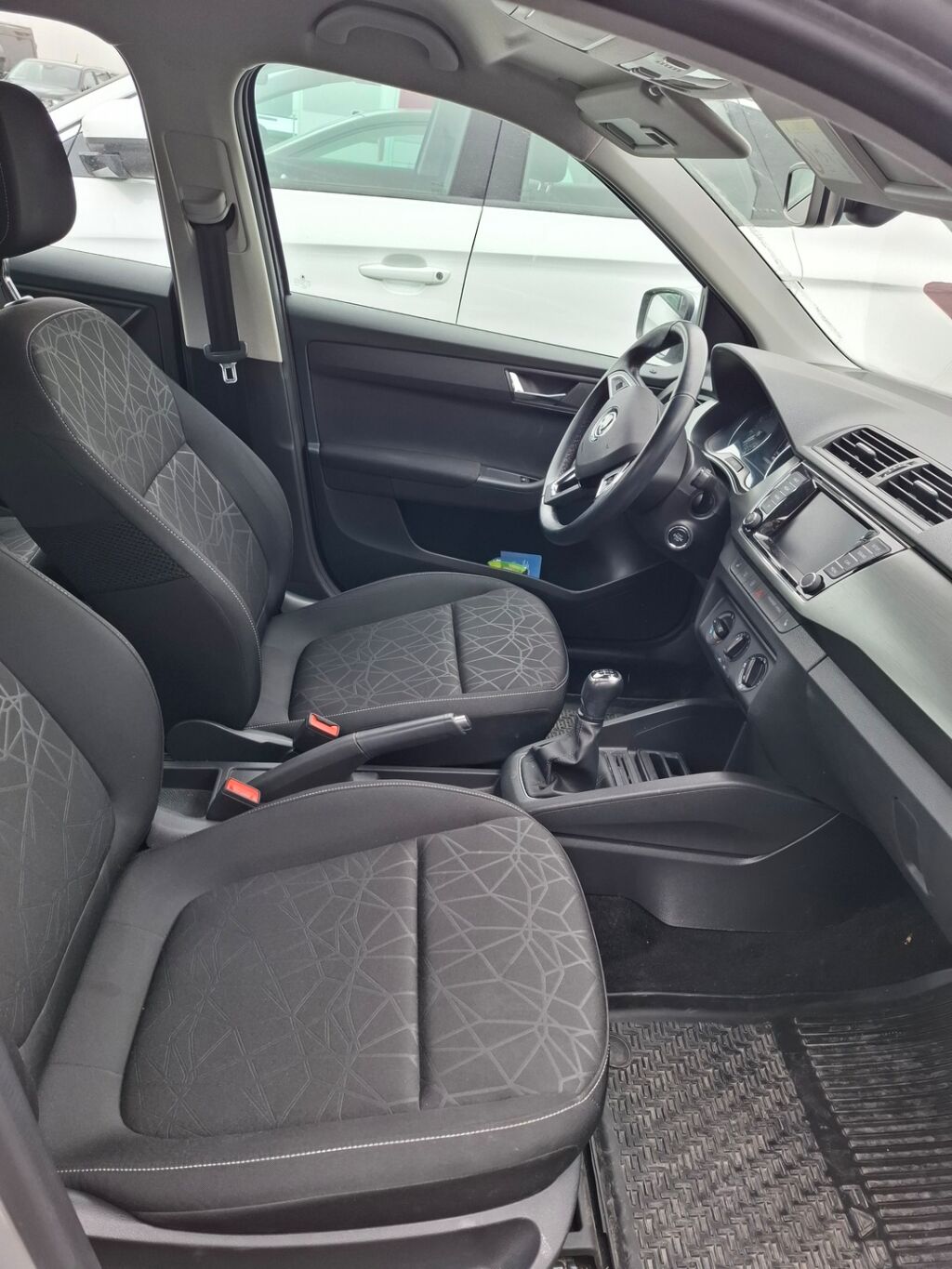 Skoda Fabia 2018 Harmaa