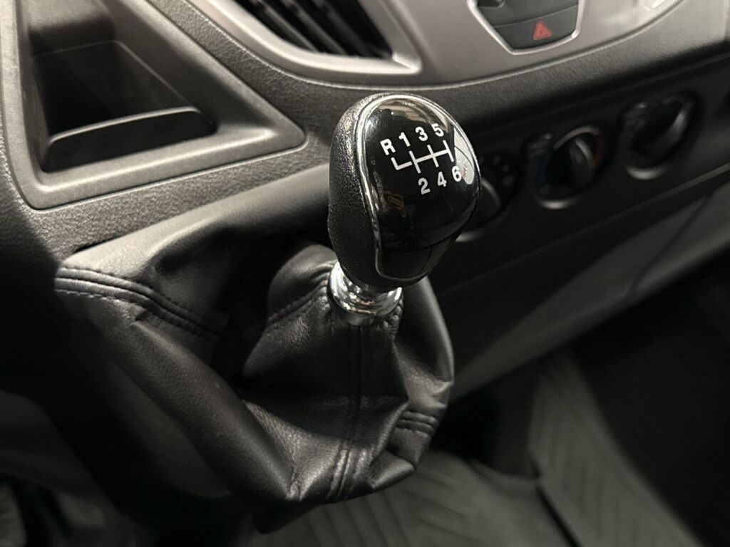 Ford Transit Custom 2018 Valkoinen