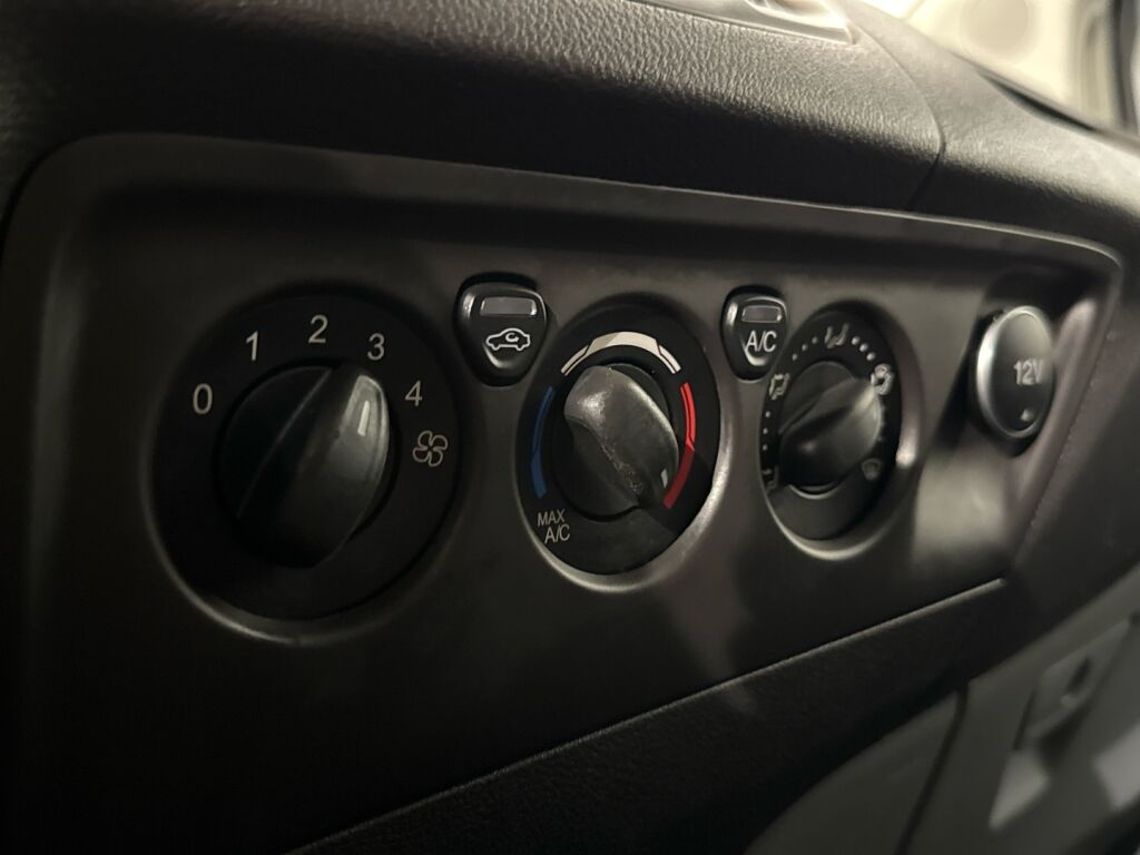 Ford Transit Custom 2018 Valkoinen