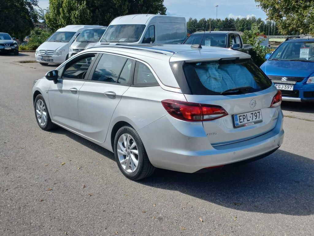 Opel Astra 2018 Hopea
