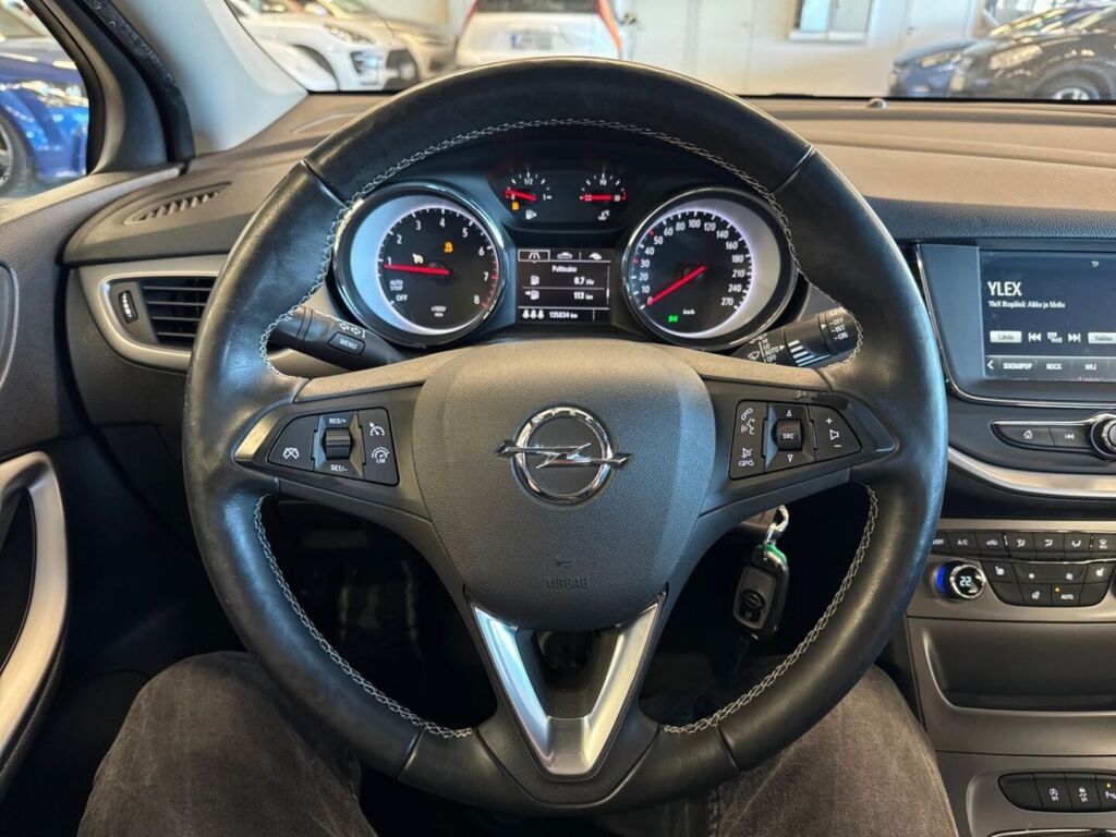 Opel Astra 2018 Hopea
