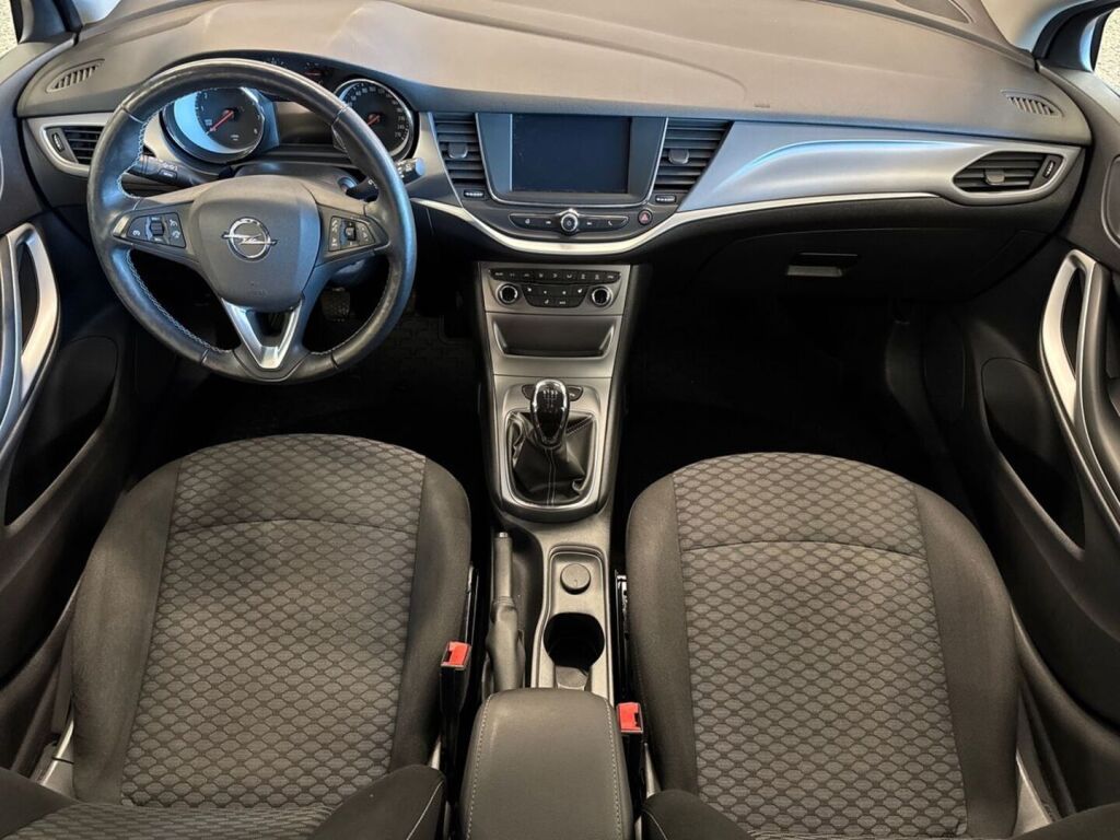 Opel Astra 2018 Hopea