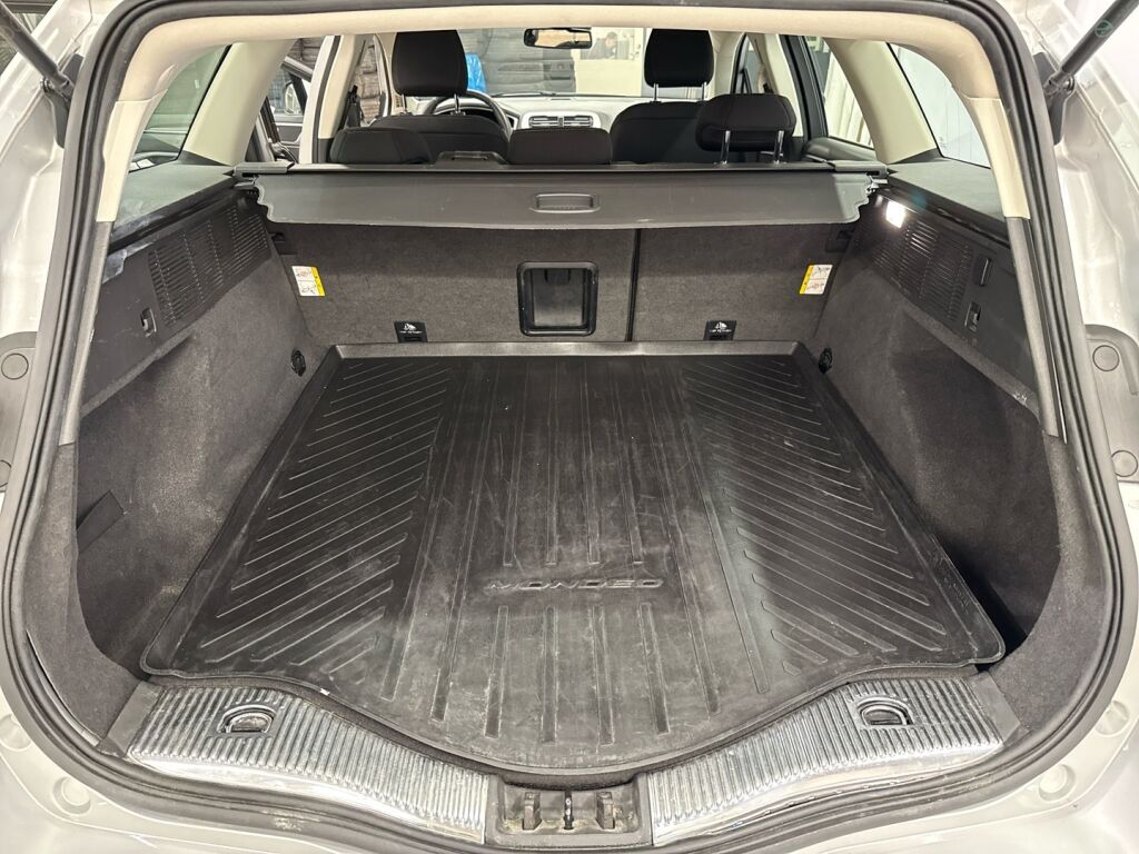 Ford Mondeo 2019 Harmaa